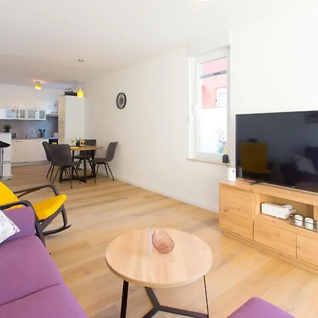 Sunshine Deluxe 79m2 With Pool, 50 M2 Garden Lounge And Outdoor Space Apartment Trogir