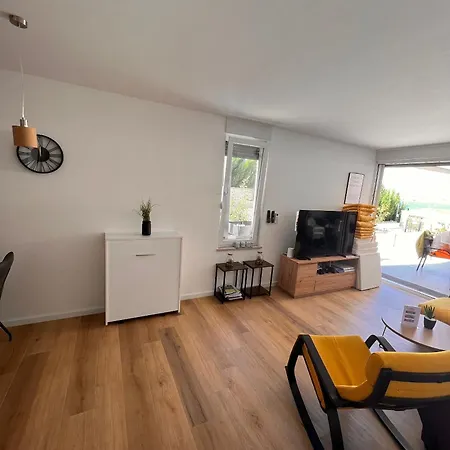 Sunshine Deluxe 79m2 With Pool, 50 M2 Garden Lounge And Outdoor Space *