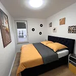 Sunshine Deluxe 80m2 With Pool, 50 M2 Garden Lounge And Outdoor Space Apartamento