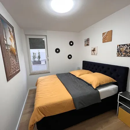 Sunshine Deluxe 79m2 With Pool, 50 M2 Garden Lounge And Outdoor Space Apartment