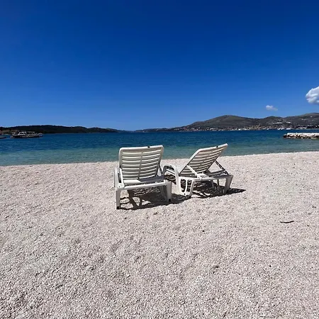 Sunshine Deluxe 79m2 With Pool, 50 M2 Garden Lounge And Outdoor Space * Trogir